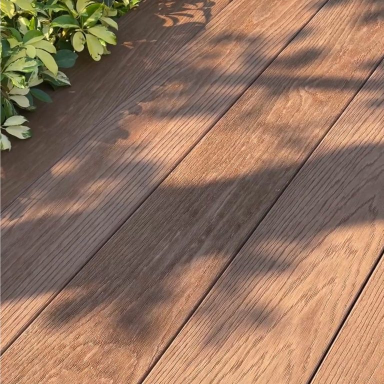 Newdeck – Een Luxe Webshop Voor De Nieuwe Generatie Composiet Vlonderplanken