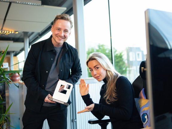 Moet Er Online Een Tandje Bij?