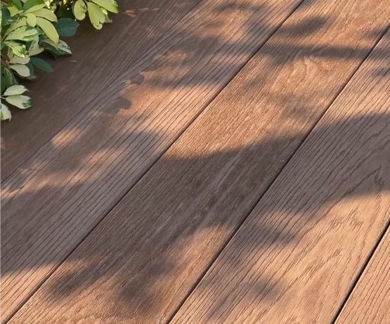 Newdeck – Een Luxe Webshop Voor De Nieuwe Generatie Composiet Vlonderplanken